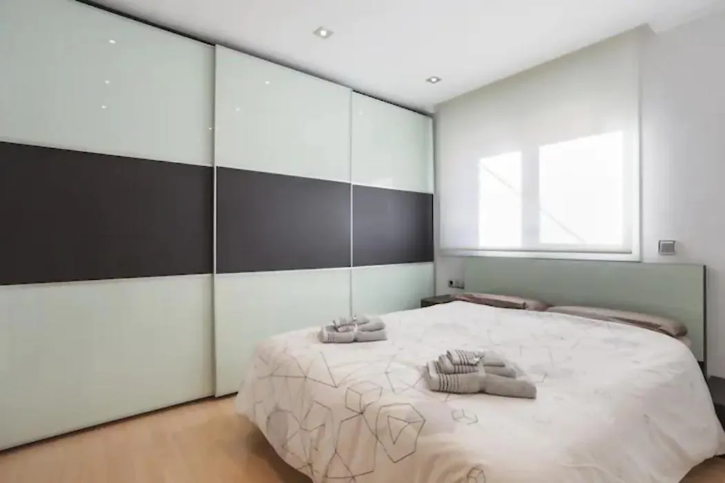 Apartamento Playa Con Piscina Parking Y 2 Habitac Castelldefels Apartment