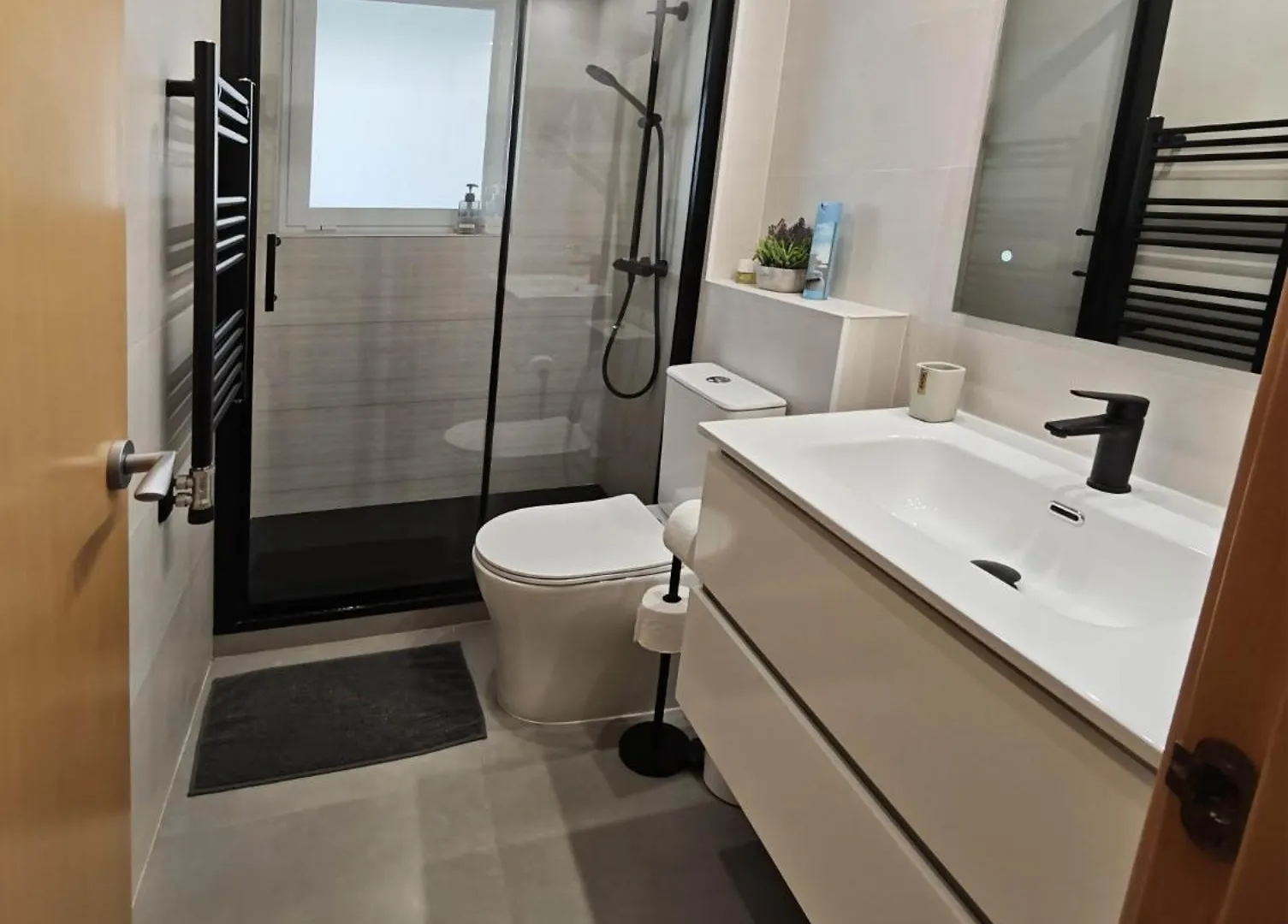 Apartment Apartamento Playa Con Piscina Parking Y 2 Habitac Castelldefels Spain